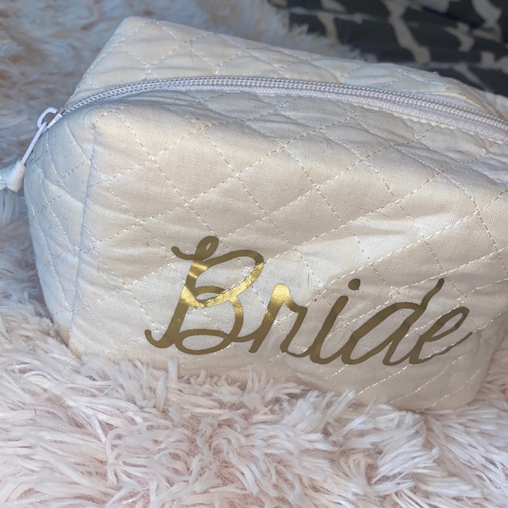 Bride• make up bag•